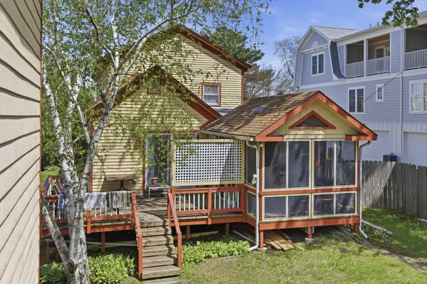 $500,000 | 126 North Barton Street, New Buffalo, MI 49117