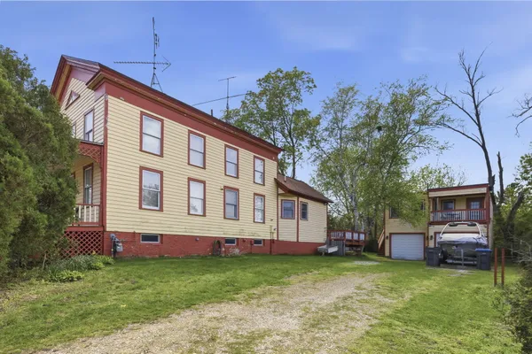 $500,000 | 126 North Barton Street, New Buffalo, MI 49117