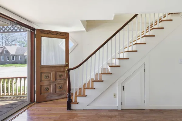 $500,000 | 126 North Barton Street, New Buffalo, MI 49117