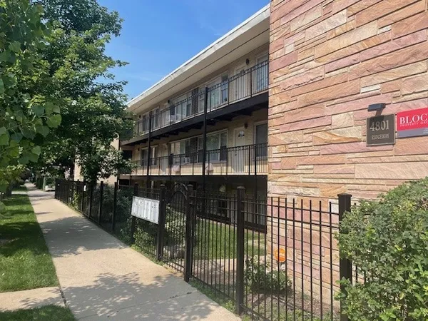 $1,895 | 4801 North Ridgeway Avenue, Unit 4, Chicago, IL 60625