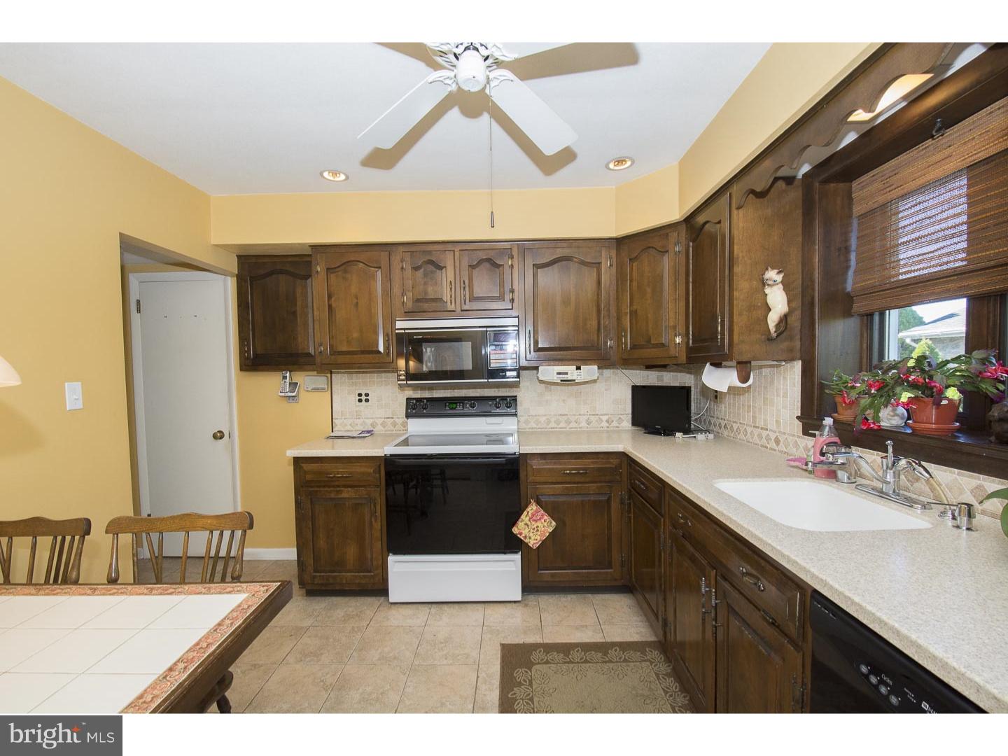 48 West Golf View Road Havertown, PA 19083 - Photo 11 of 25 Kitchen