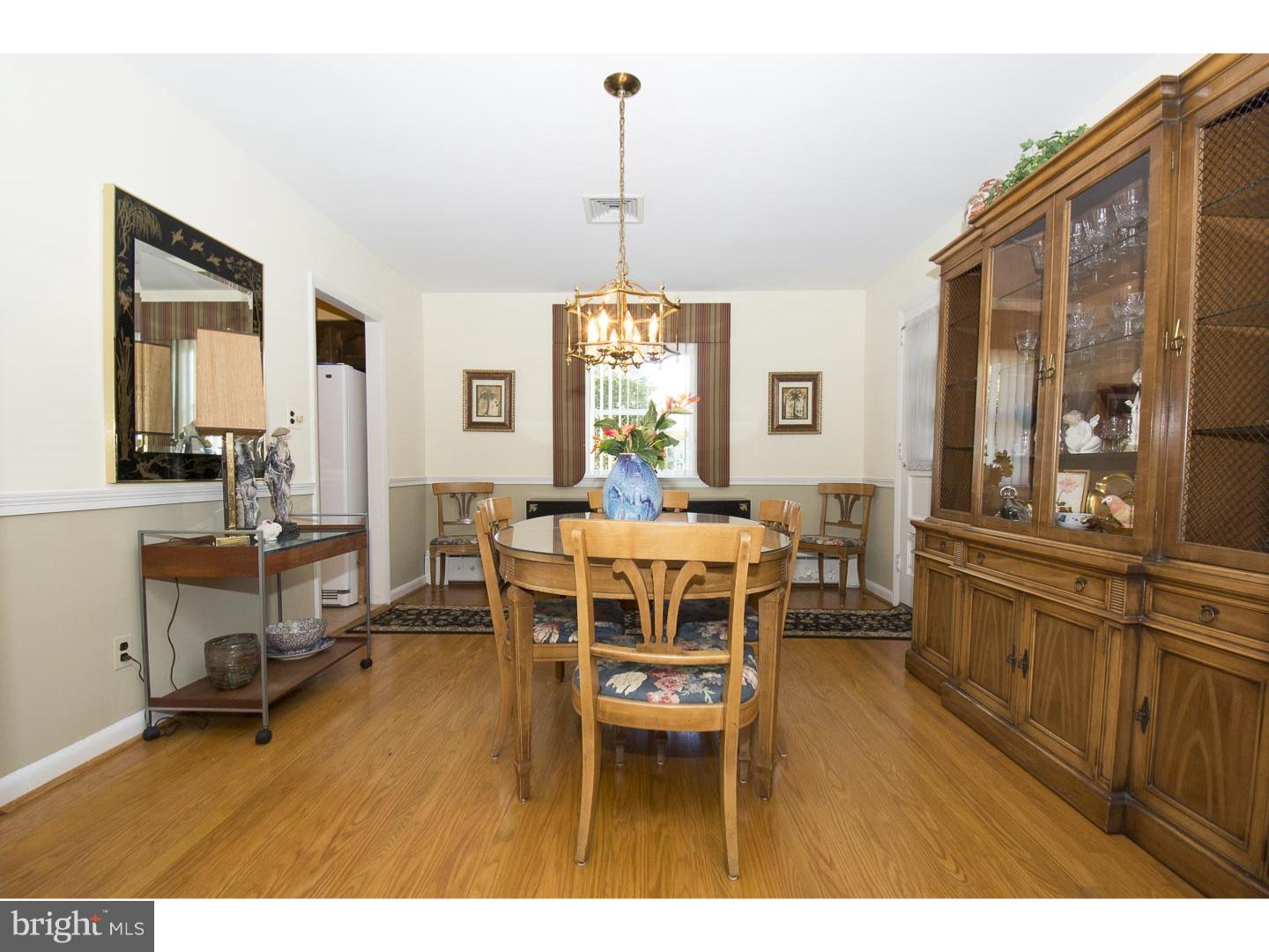 48 West Golf View Road Havertown, PA 19083 - Photo 7 of 25 Dining Room