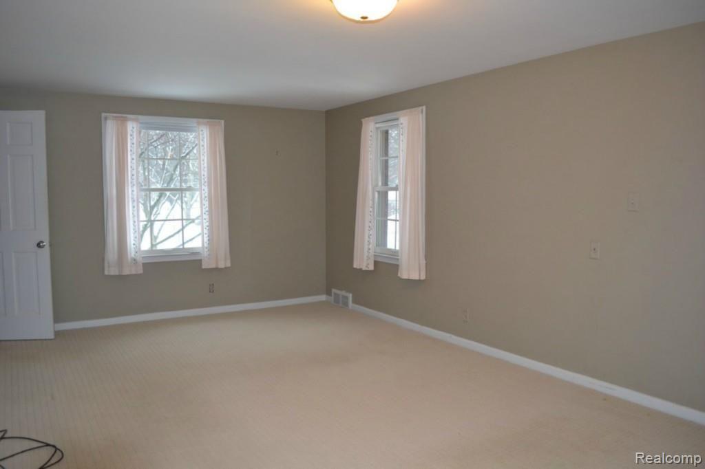 580 Covington Road Bloomfield Hills, MI 48301 - Photo 9 of 15 Bedroom 1
