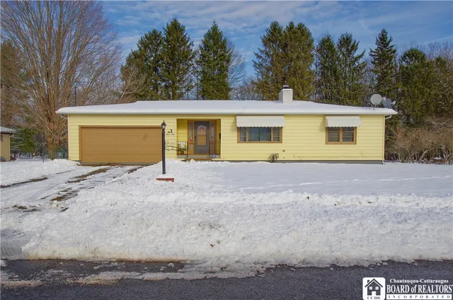 $149,900 | 41 Sanford Drive, Jamestown, NY 14701
