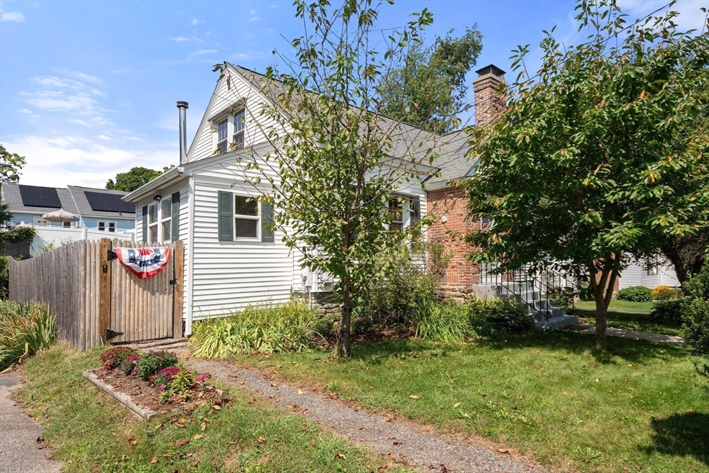 8 Cardinal Road Worcester, MA 01602 - Photo 27 of 37 Gallery Image 27
