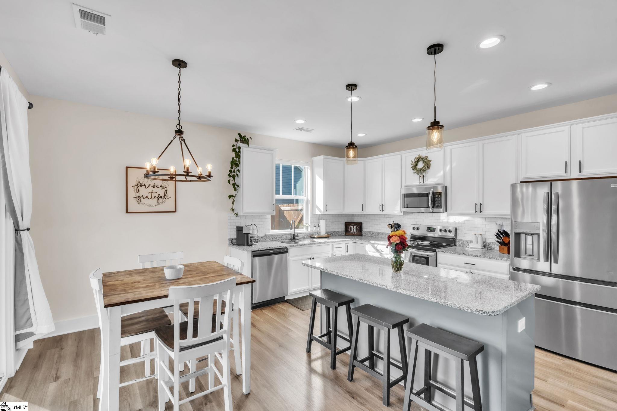 111 Sherwood Road Easley, SC 29640 - Photo 7 of 31