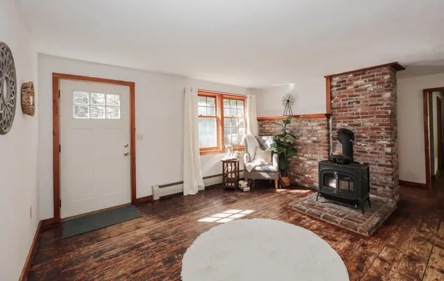 $524,900 | 127 Old Revolutionary Road, Temple, NH 03084