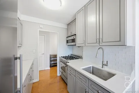 $585,000 | 33-43 14th Street, Unit 10A | Astoria