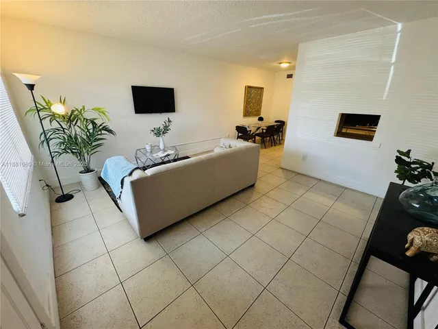 $1,766 | 1405 Northwest 103rd Street, Unit 383, Miami, FL 33147