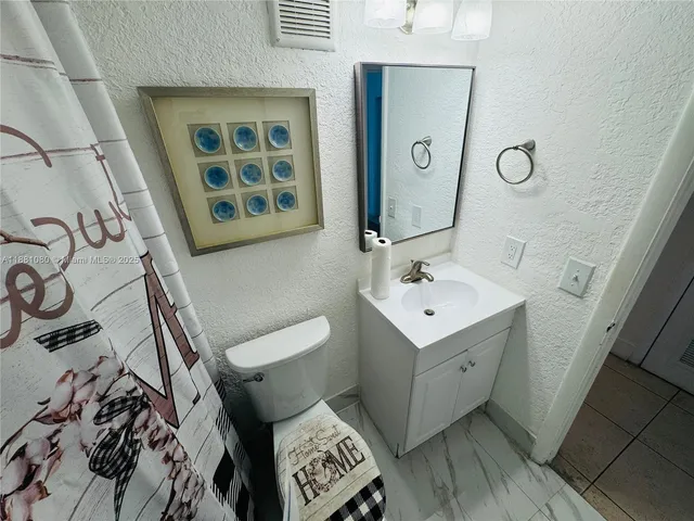 $1,766 | 1405 Northwest 103rd Street, Unit 383, Miami, FL 33147