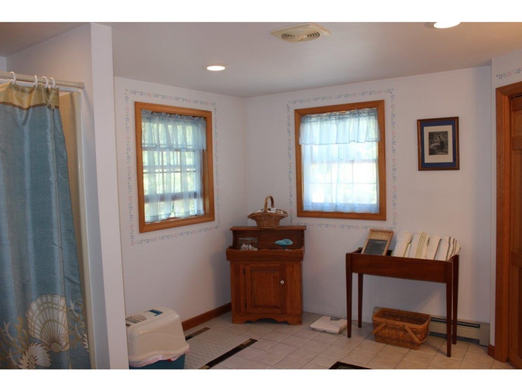 83 Leavitt Road Ossipee, NH 03814 - Photo 21 of 36