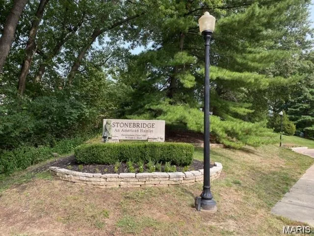 $75,000 | 100 Bristol Park Lane, Edwardsville, IL 62025