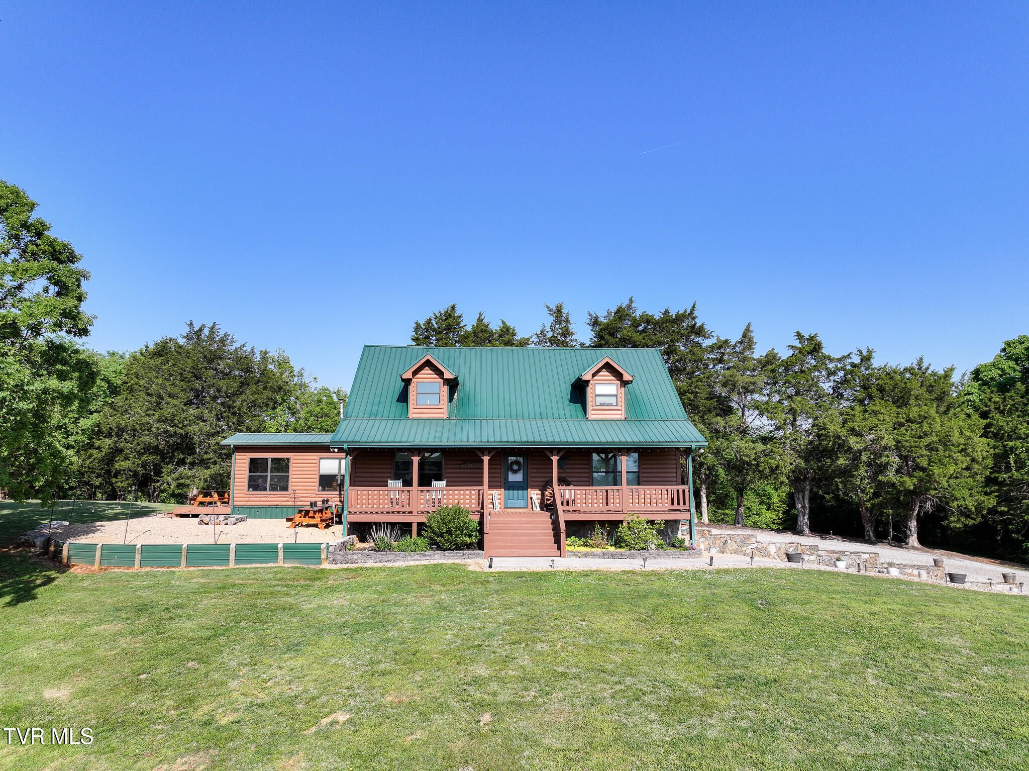 1980 South Allens Bridge Road Greeneville, TN 37743 - Photo 1 of 135 1