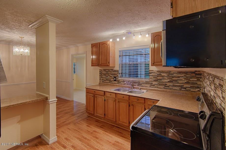 4735 Hatteras Road Jacksonville, FL 32208 - Photo 8 of 20 Kitchen
