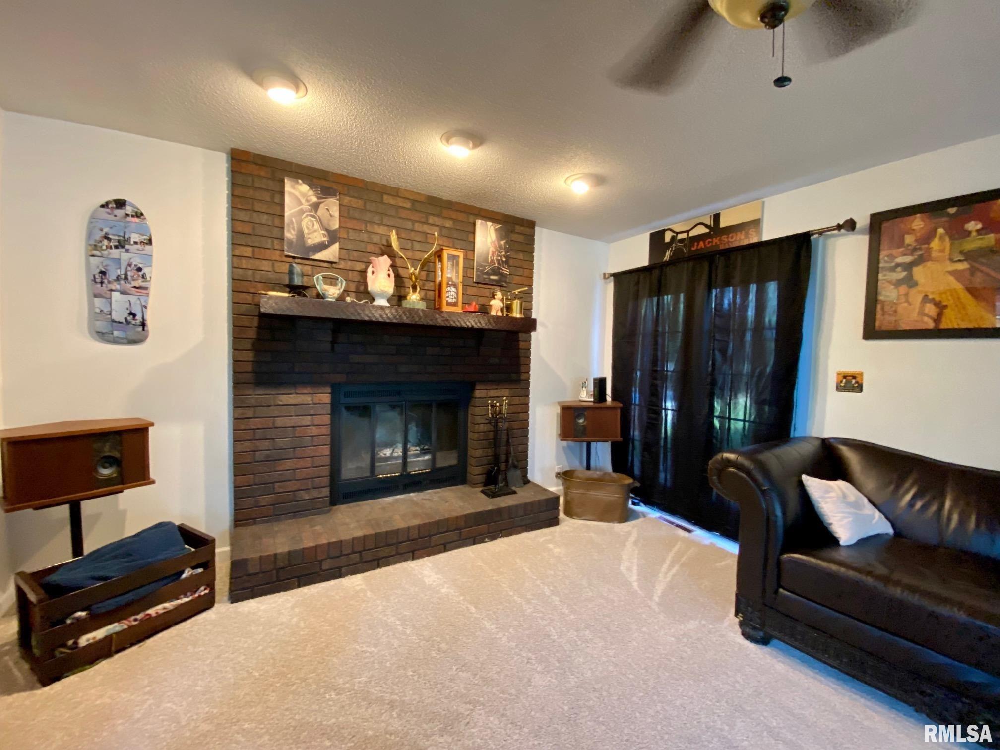 10 Country Towne Road Springfield, IL 62712 - Photo 5 of 18