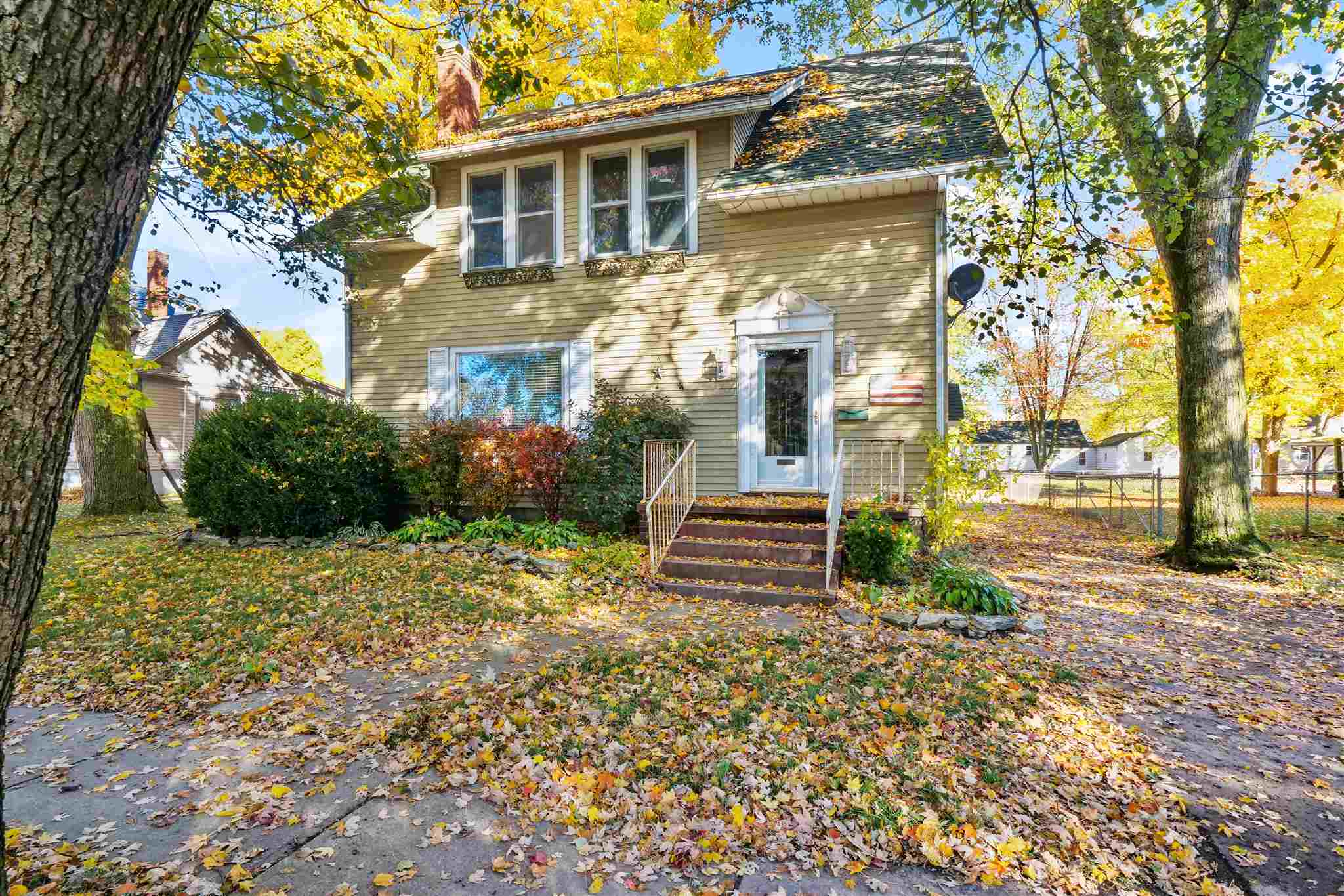 305 East Main Street Butler, IN 46721 - Photo 2 of 36