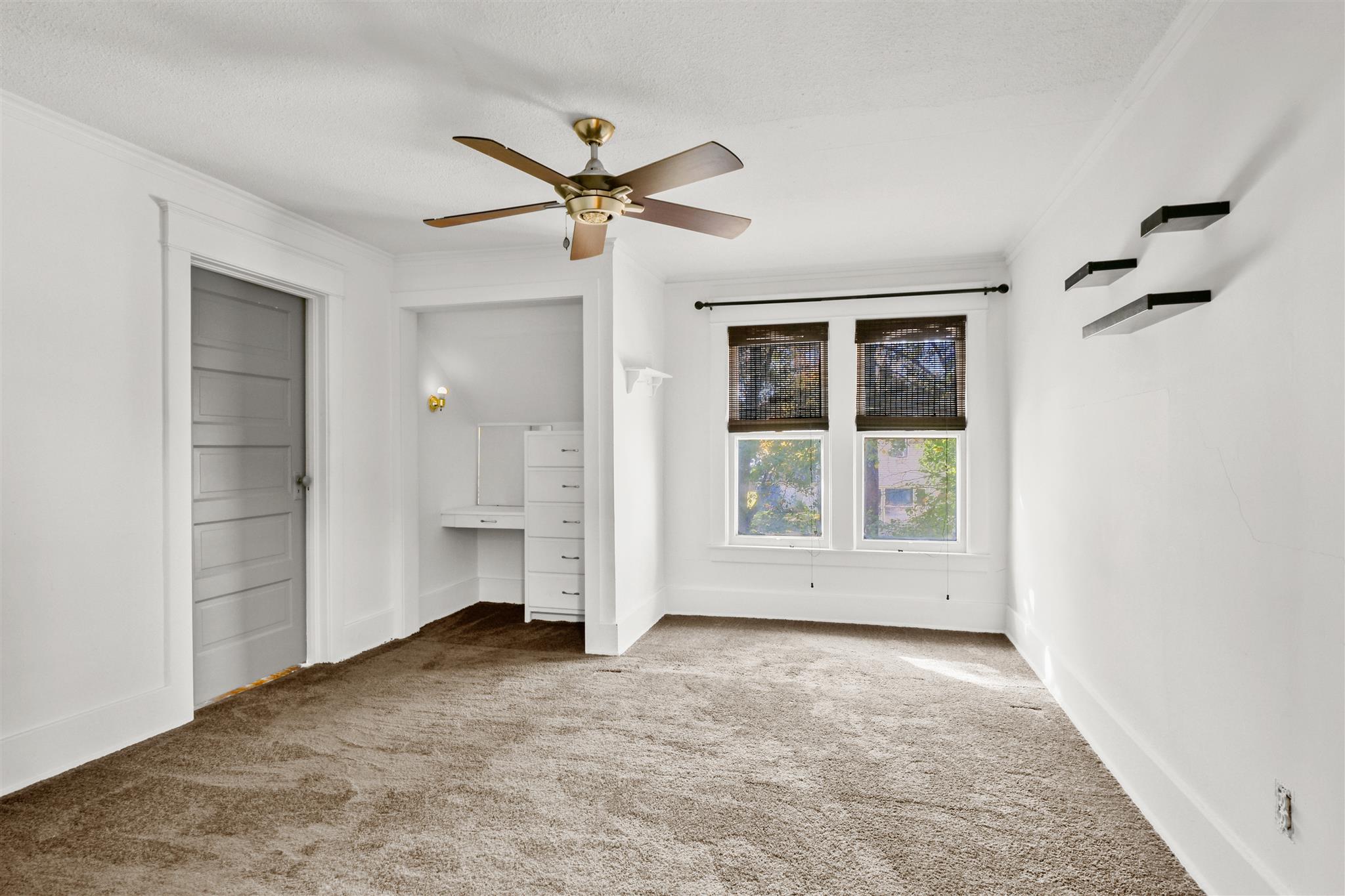 305 East Main Street Butler, IN 46721 - Photo 5 of 36