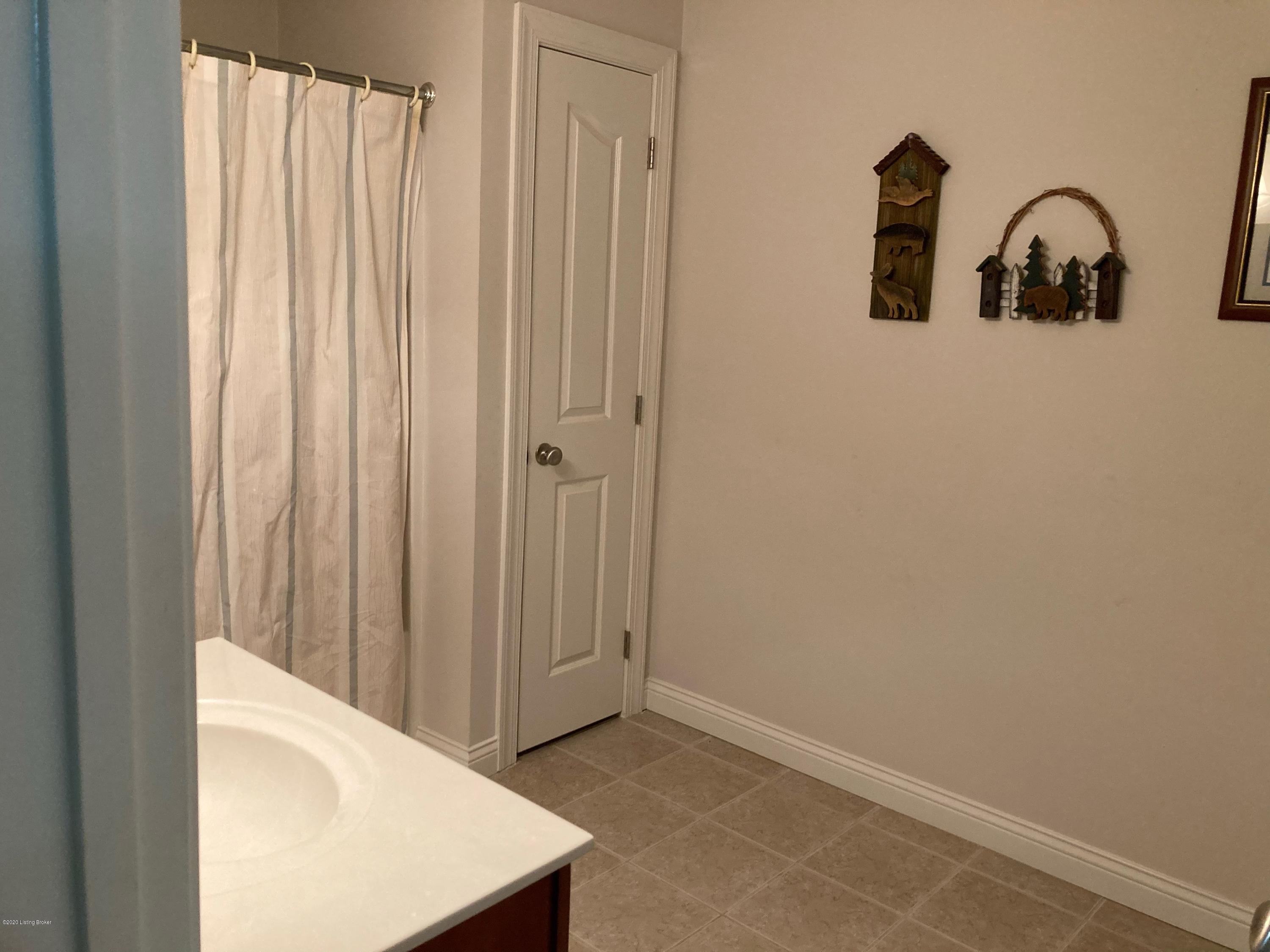 740 Samuels Road Coxs Creek, KY 40013 - Photo 17 of 25 Basement Bathroom