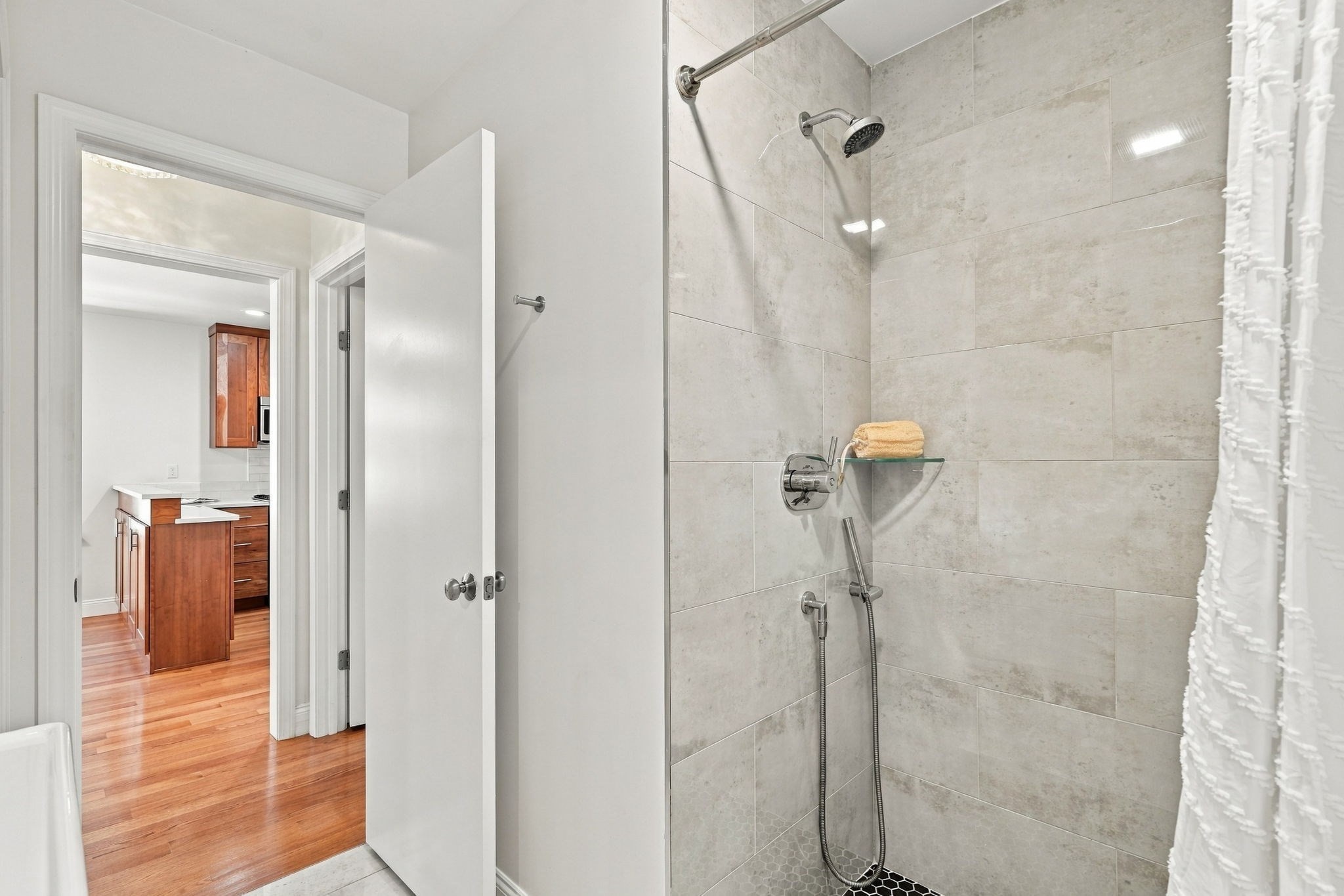 6-8 Goodman Road, Unit 8 Cambridge, MA 02139 - Photo 7 of 21 Gallery Image 7