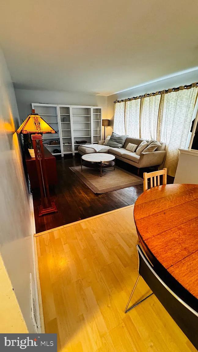 5024 River Road Bethesda, MD 20816 - Photo 20 of 37