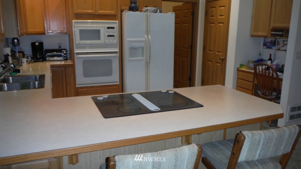 19909 Cook Road Southeast Yelm, WA 98597 - Photo 7 of 19 Gallery Image 7