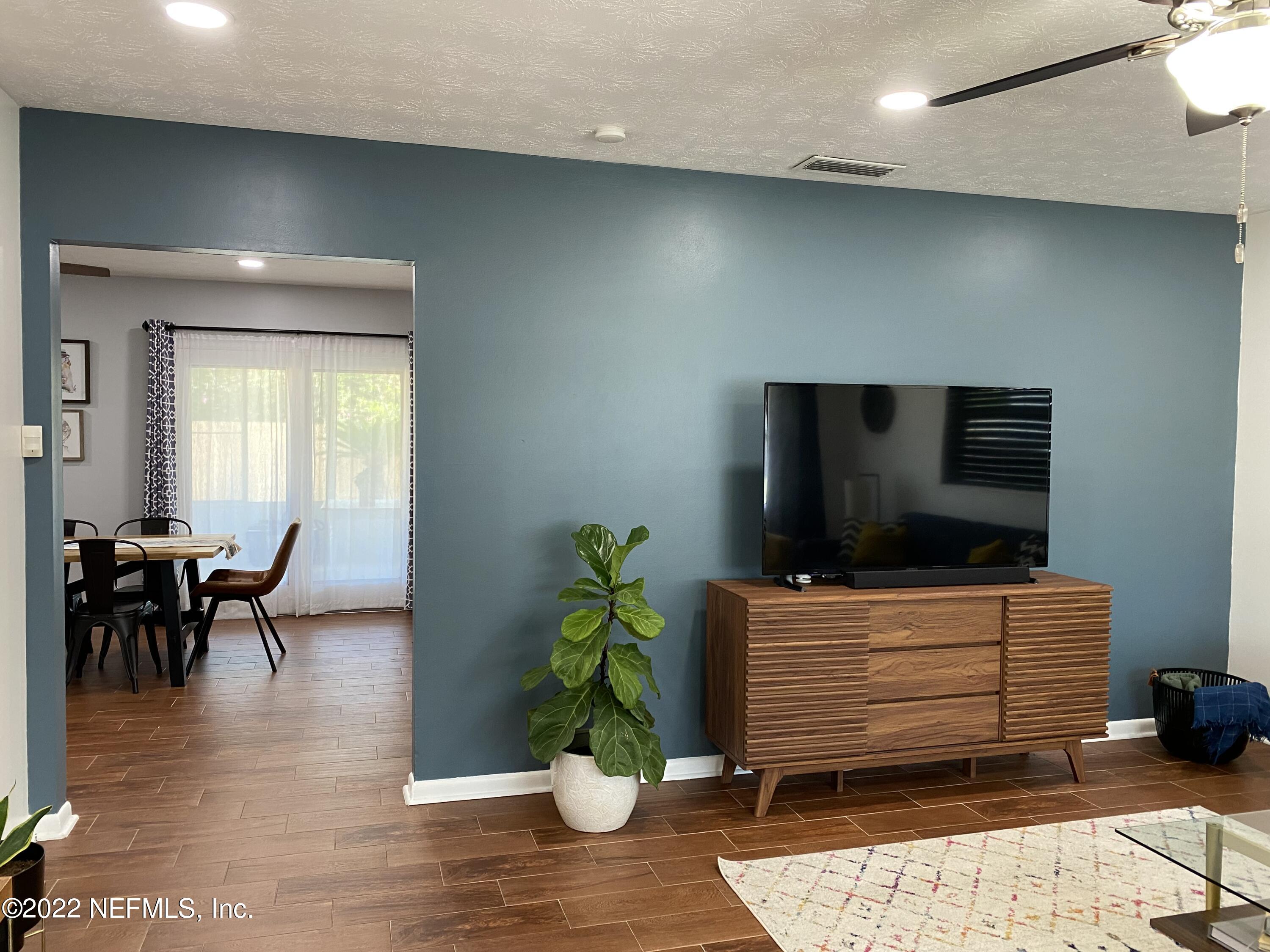 7836 Austin Road Jacksonville, FL 32244 - Photo 4 of 21 Austin livingroom 3