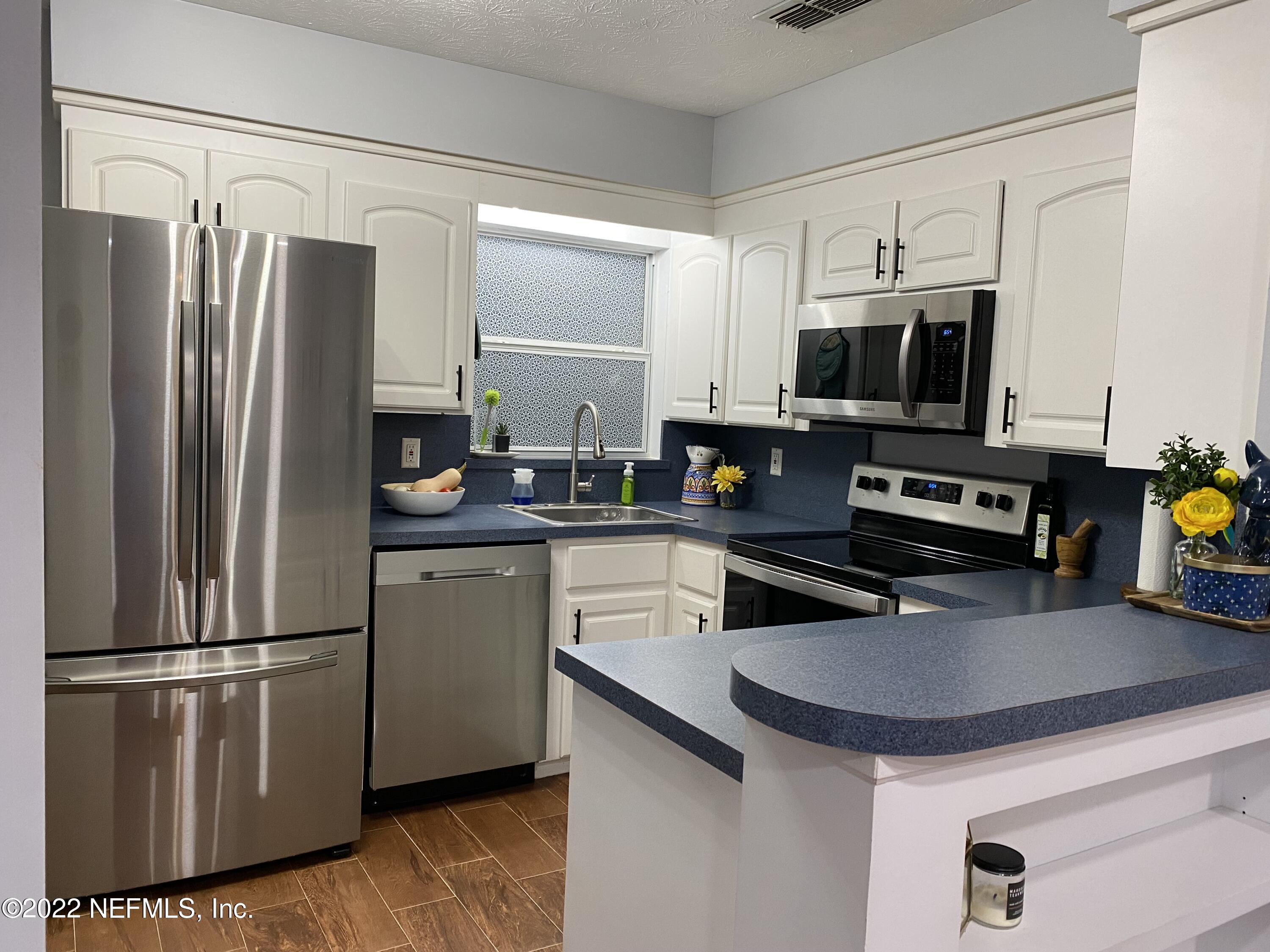 7836 Austin Road Jacksonville, FL 32244 - Photo 7 of 21 Austin kitchen