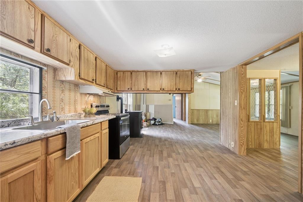 154 Thompson Road Torrance, PA 15779 - Photo 8 of 29