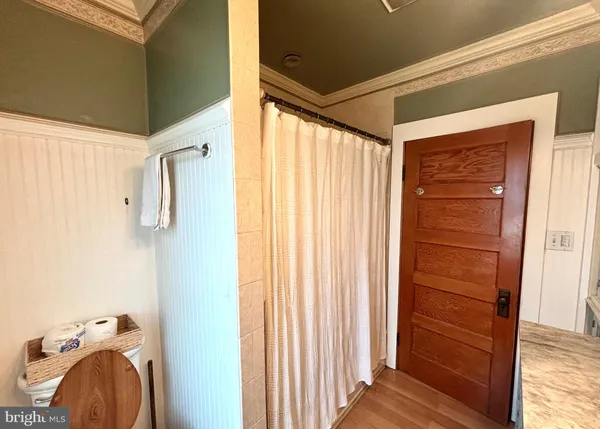 $350,000 | 81 North Railroad Avenue, Pedricktown, NJ 08067