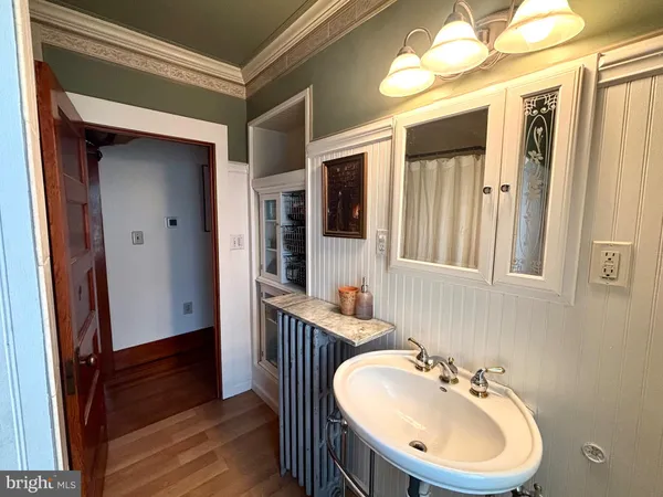 $350,000 | 81 North Railroad Avenue, Pedricktown, NJ 08067