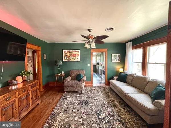 $350,000 | 81 North Railroad Avenue, Pedricktown, NJ 08067