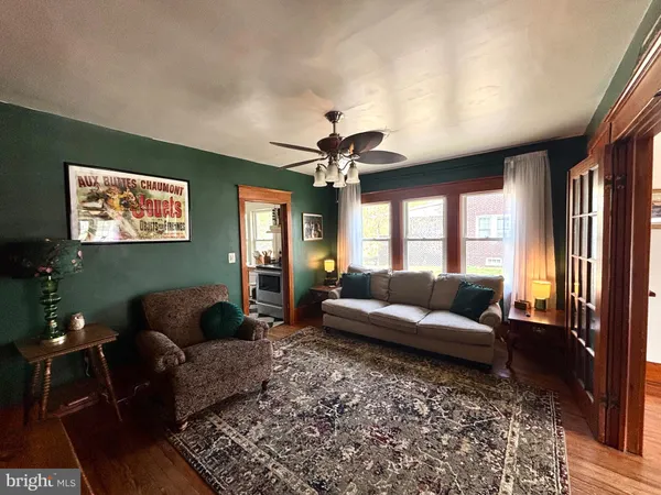 $350,000 | 81 North Railroad Avenue, Pedricktown, NJ 08067