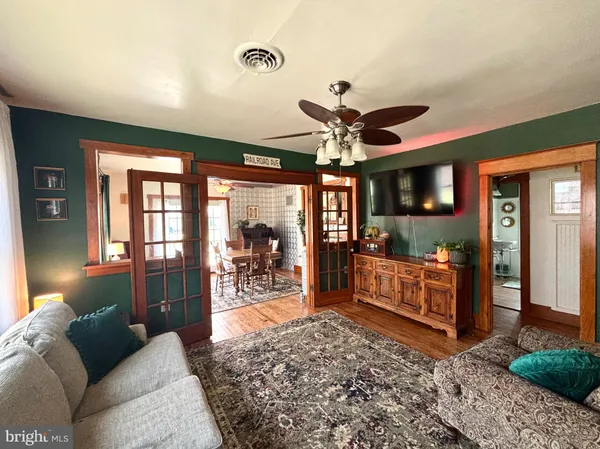 $350,000 | 81 North Railroad Avenue, Pedricktown, NJ 08067