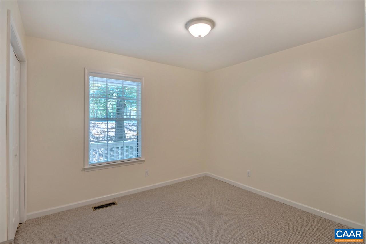 67 Amethyst Road Palmyra, VA 22963 - Photo 13 of 33 an empty room with a window