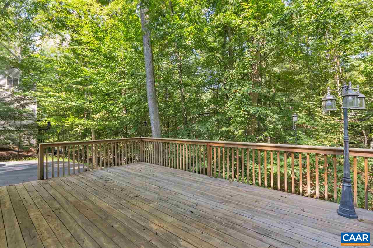 67 Amethyst Road Palmyra, VA 22963 - Photo 25 of 33 a balcony with wooden floor and fence