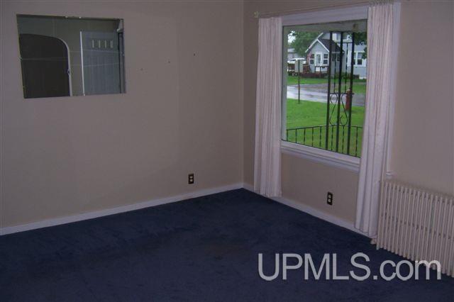 920 Halliday Street L'Anse, MI 49946 - Photo 5 of 17