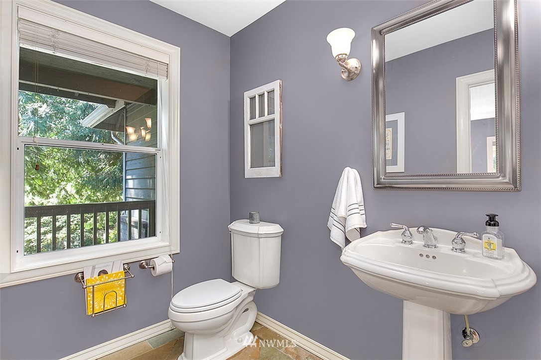 20518 West Richmond Road Bothell, WA 98021 - Photo 14 of 25