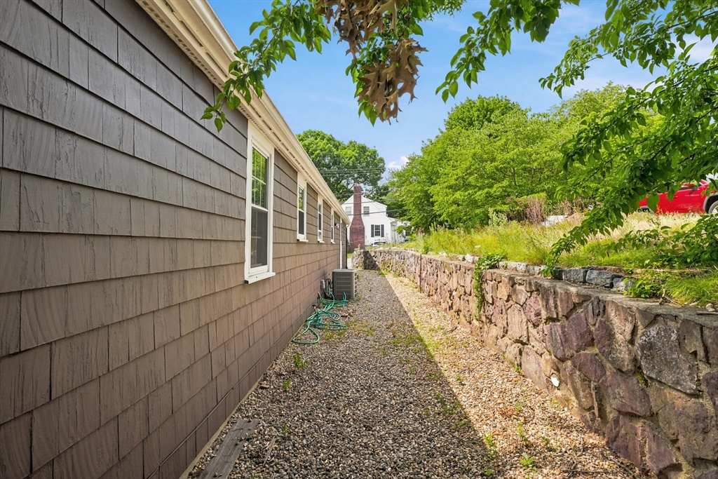 11 Lansing Road Lynn, MA 01904 - Photo 32 of 42 Gallery Image 32