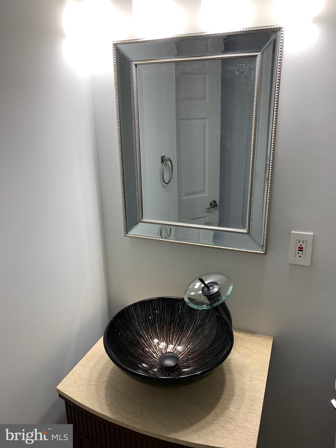 12140 Rambler Road Philadelphia, PA 19154 - Photo 10 of 14 Powder Room