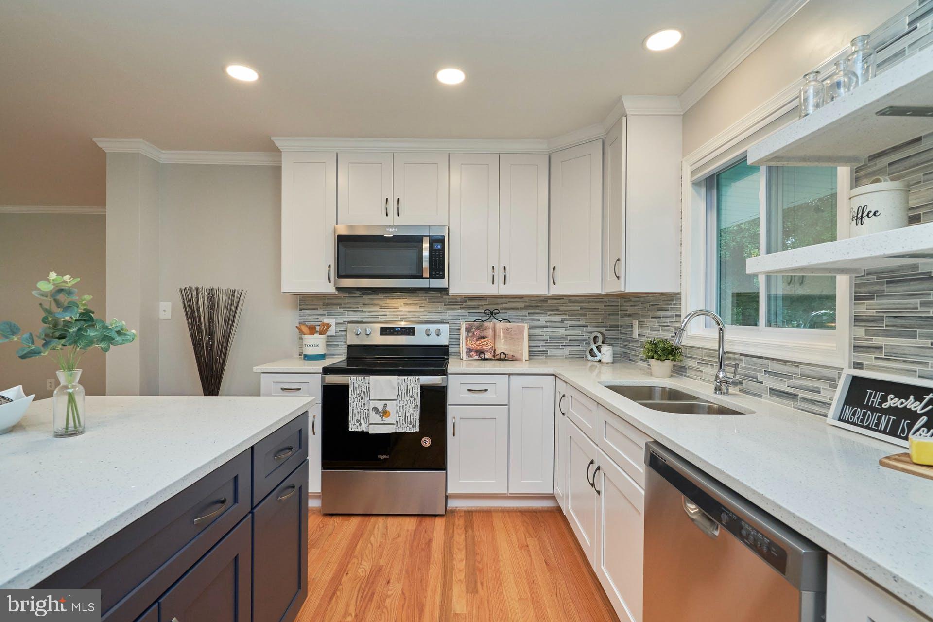 7422 Fordson Road Alexandria, VA 22306 - Photo 13 of 34 Stainless Steel Appliances