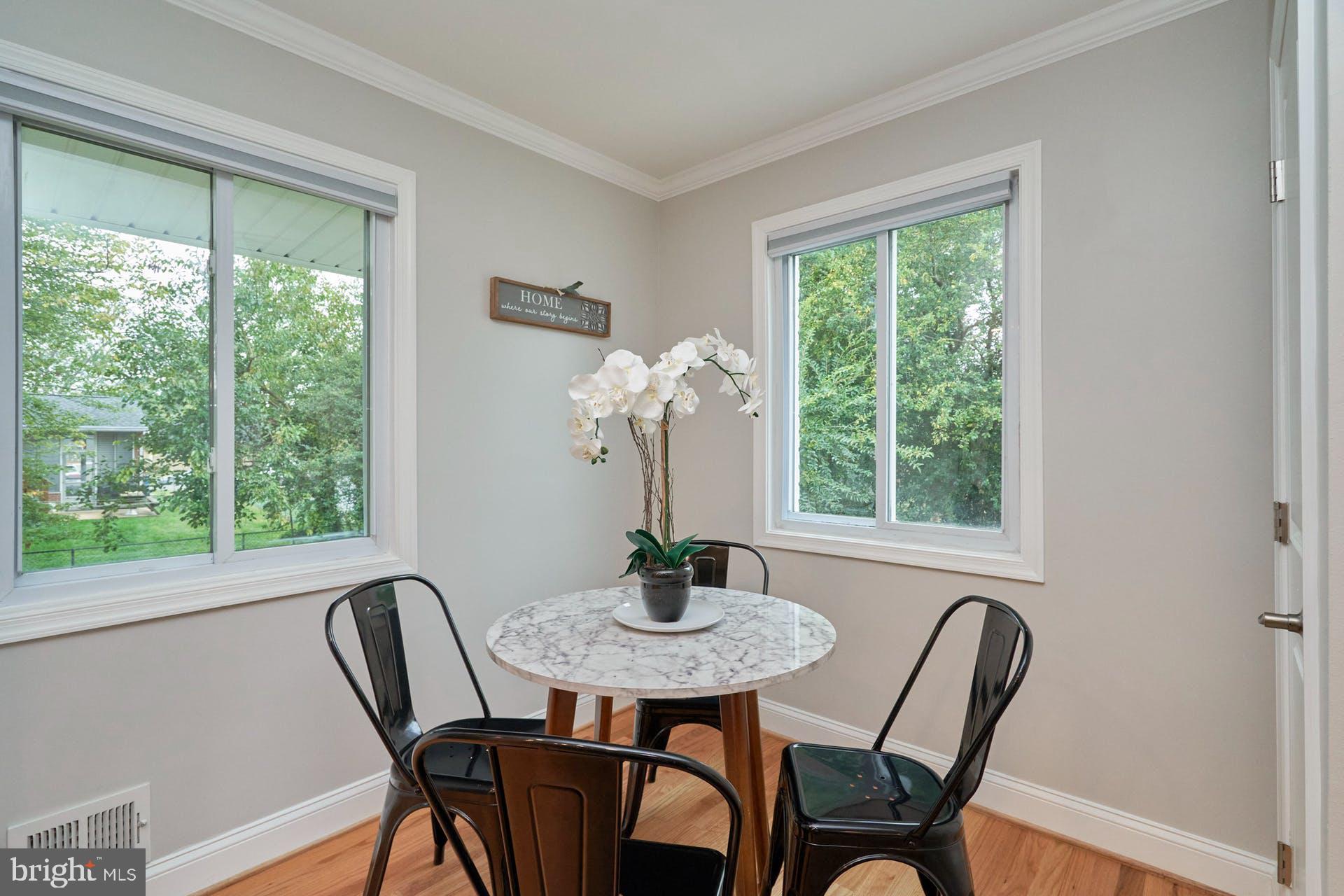7422 Fordson Road Alexandria, VA 22306 - Photo 15 of 34 Breakfast nook off kitchen