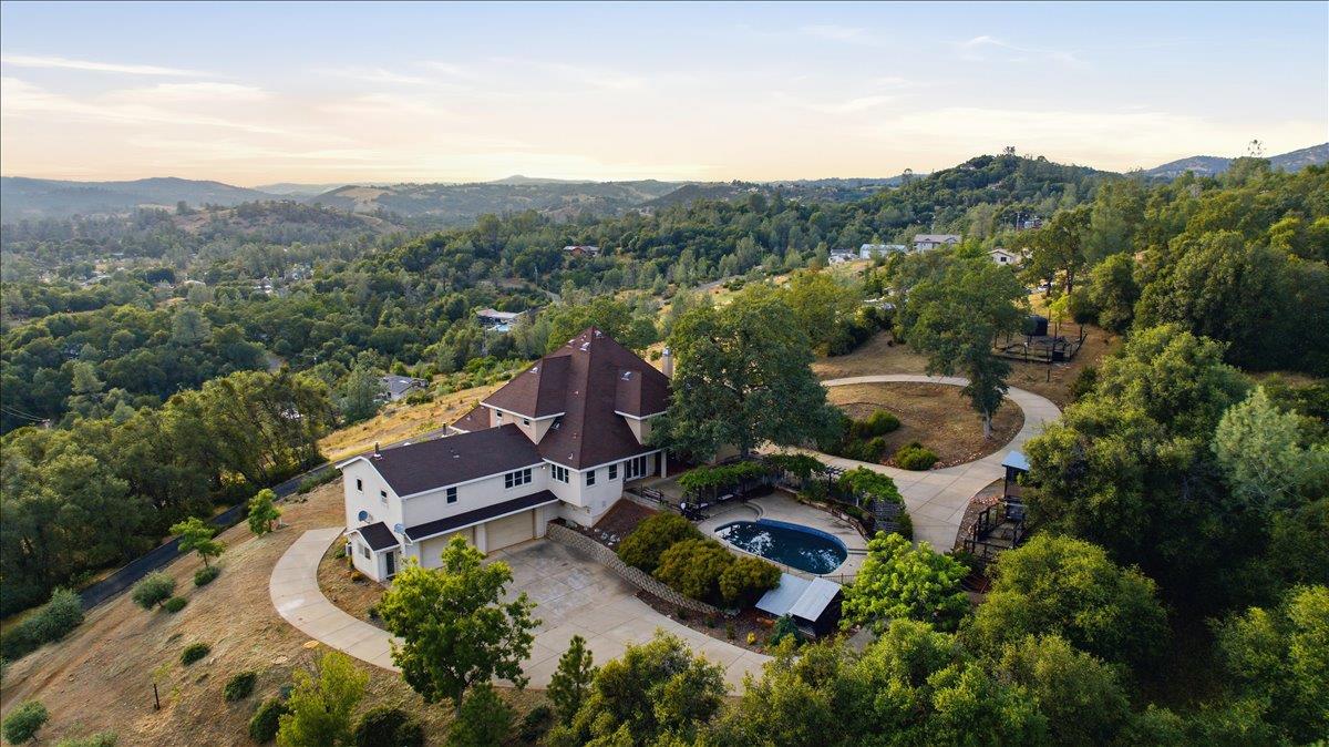 5525 Green Valley Road Placerville, CA 95667 - Photo 45 of 53 Parking - no problem