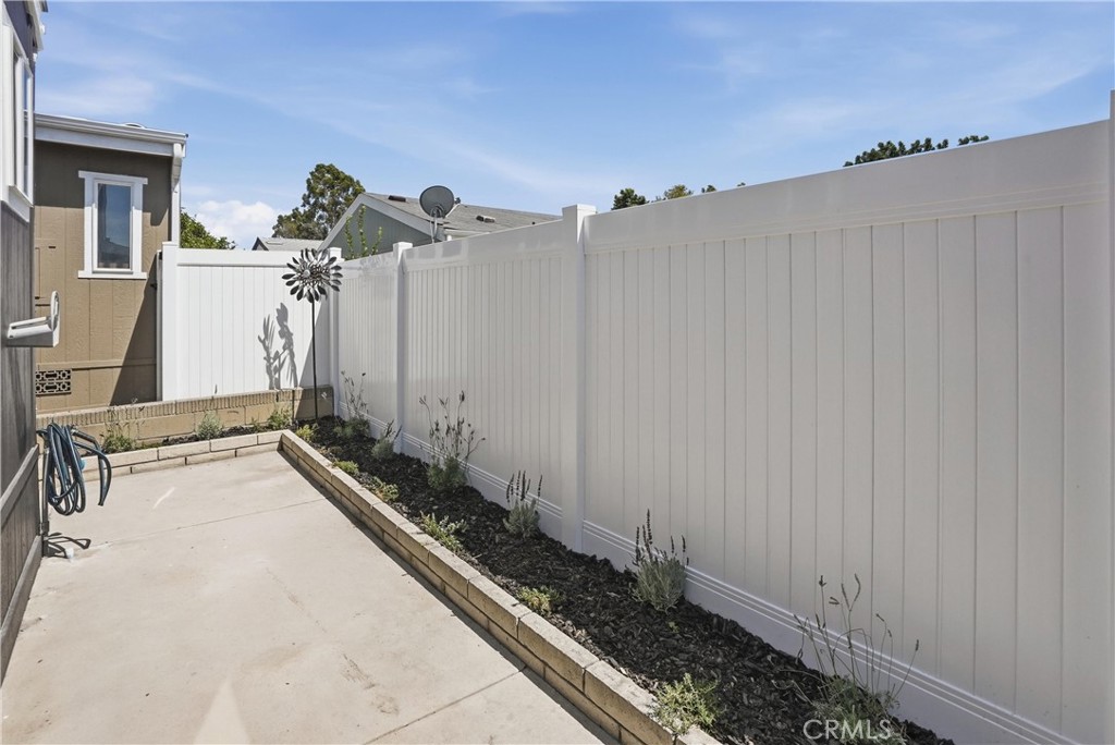 23301 Ridge Rte Drive, Unit 35 Laguna Hills, CA 92653 - Photo 36 of 39 Gallery Image 36