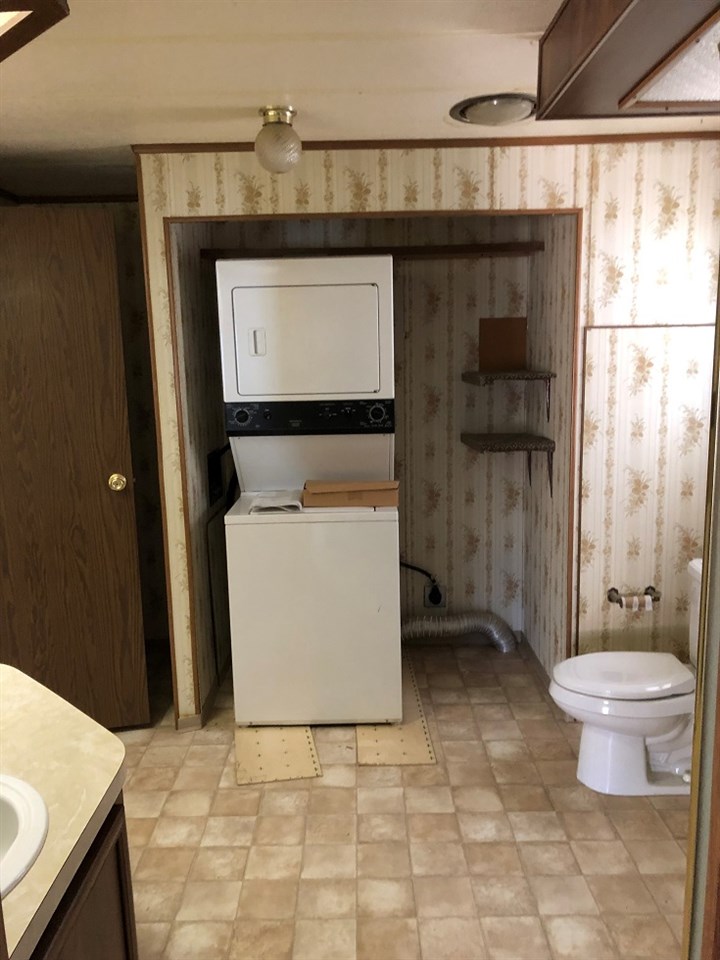 40425 Westline Road Loon Lake, WA 99148 - Photo 9 of 10 Gallery Image 9