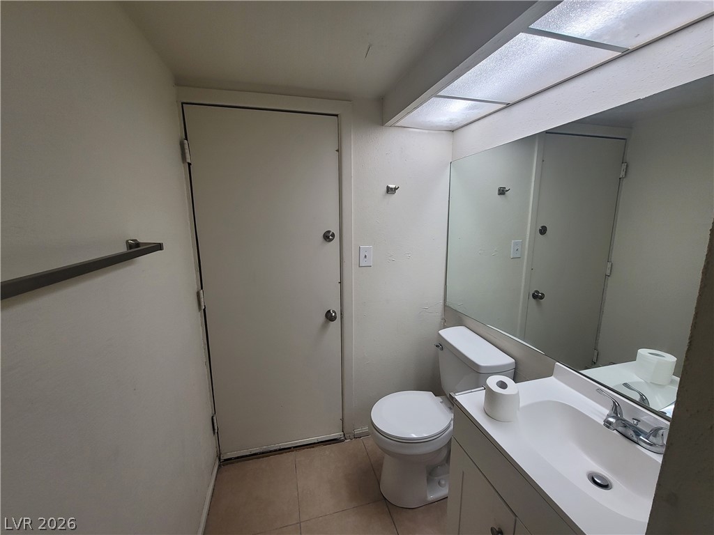 4760 Woodridge Road Las Vegas, NV 89121 - Photo 15 of 66