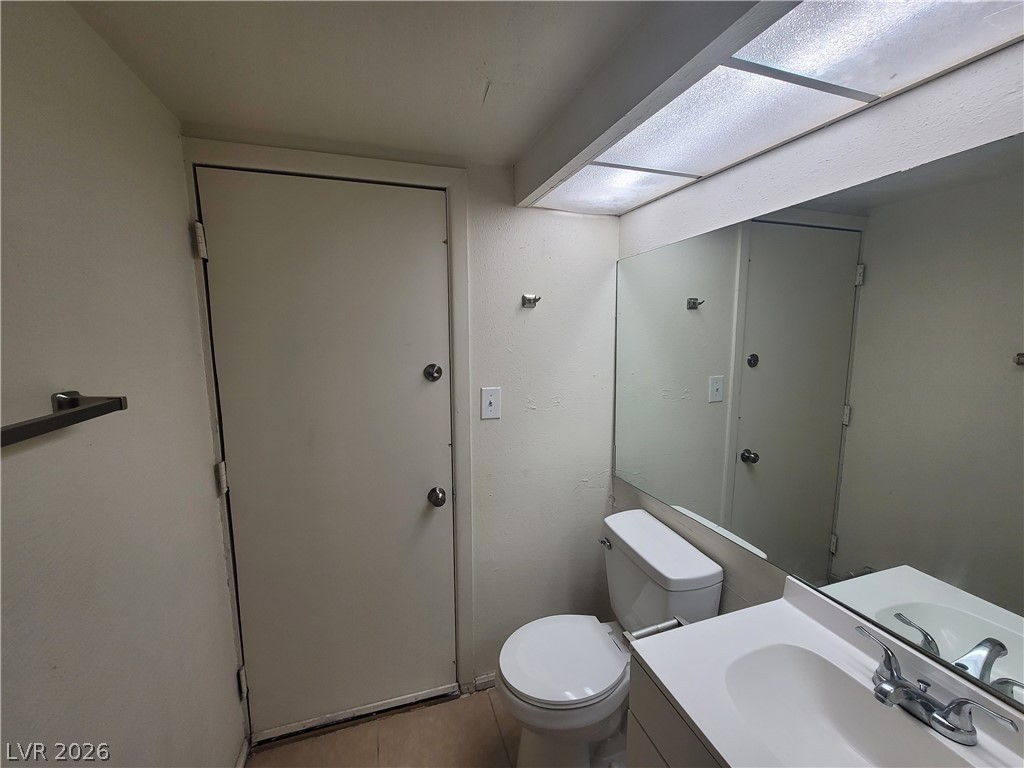 4760 Woodridge Road Las Vegas, NV 89121 - Photo 16 of 66