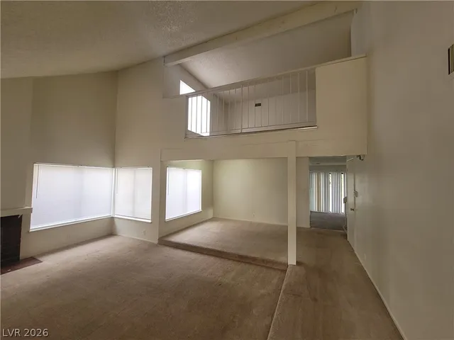 $2,300 | 4760 Woodridge Road, Las Vegas, NV 89121