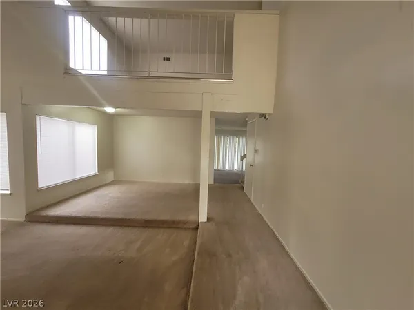 $2,300 | 4760 Woodridge Road, Las Vegas, NV 89121