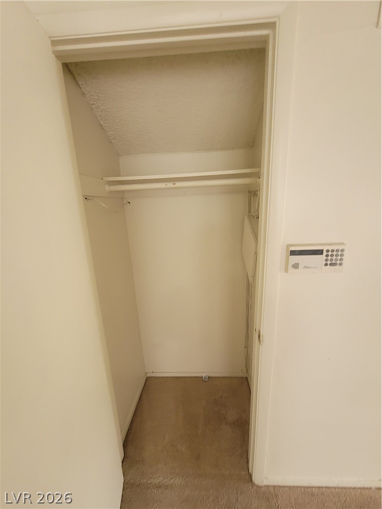 4760 Woodridge Road Las Vegas, NV 89121 - Photo 32 of 66