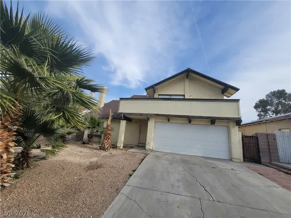 $2,300 | 4760 Woodridge Road, Las Vegas, NV 89121